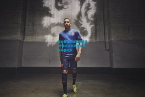 攀岩新星闪耀国际赛场 中国选手斩获世界杯分站赛冠军