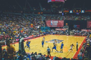 伊尼亚基-威廉斯点兵欧冠，盛赞阿森纳为实力派夺冠热门，北伦敦风暴蓄势待发